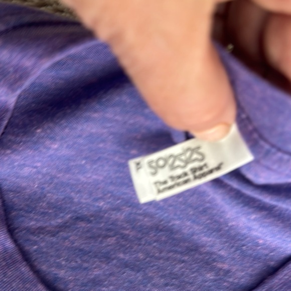 Dave Matthews Band Graphic T-Shirt with Pink Tree Design   A Rare Find! - Picture 3 of 7